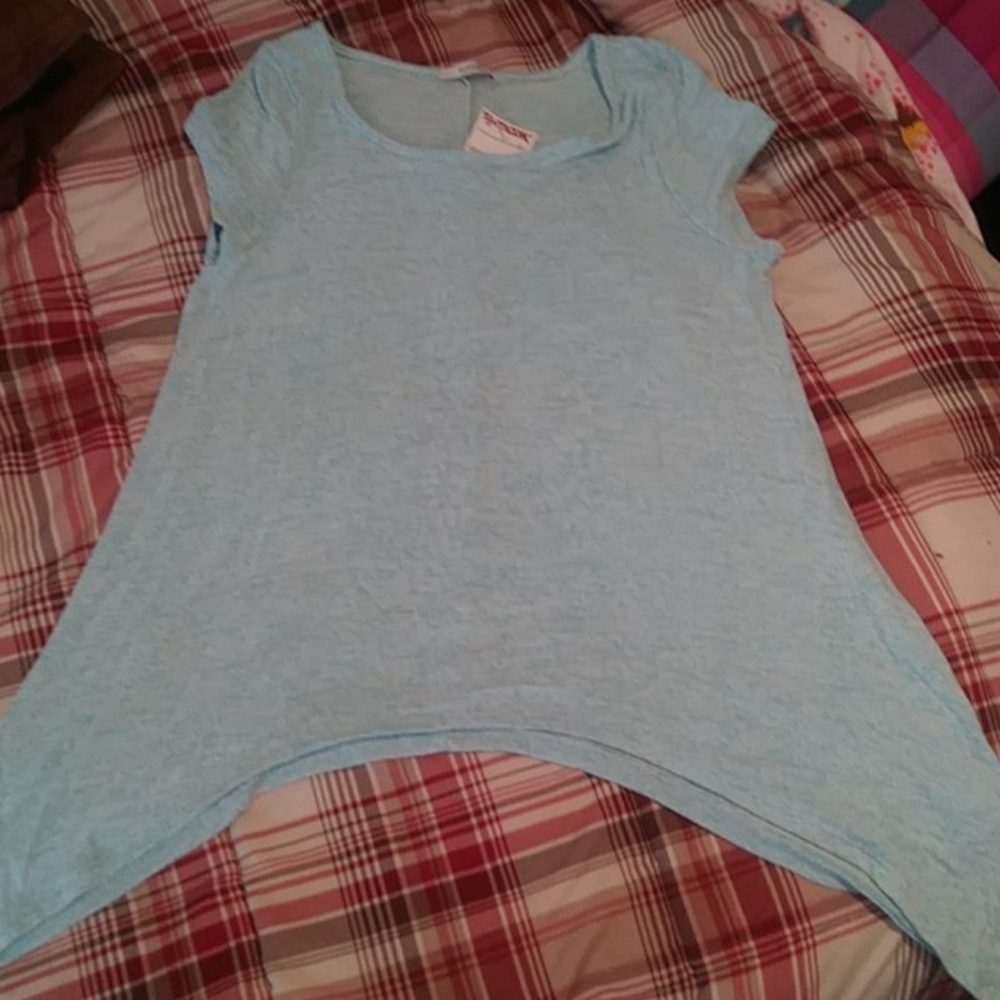 Pretty blue t shirt
